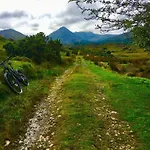 Rugged Glen 4*