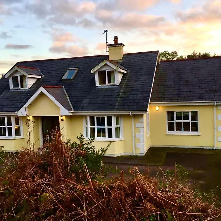 Rugged Glen Glengarriff