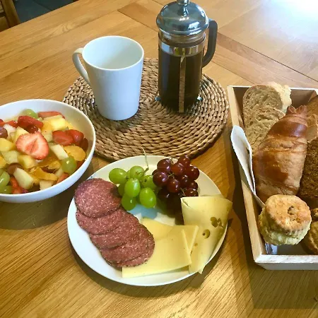 ベッド・アンド・ブレックファスト Rugged Glen グレンギャリフ