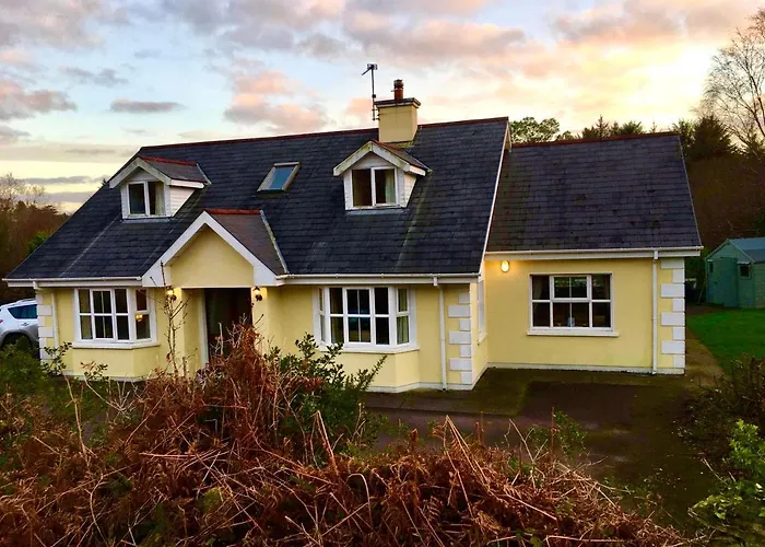 Rugged Glen Glengarriff